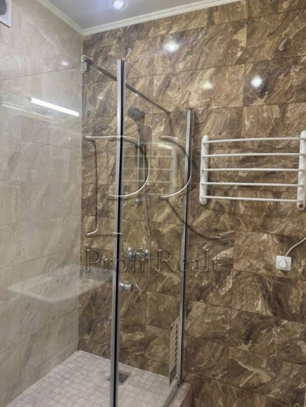 Продаж 1 кімнатної квартири з терассою ЖК Каховська/метро Лівобережна