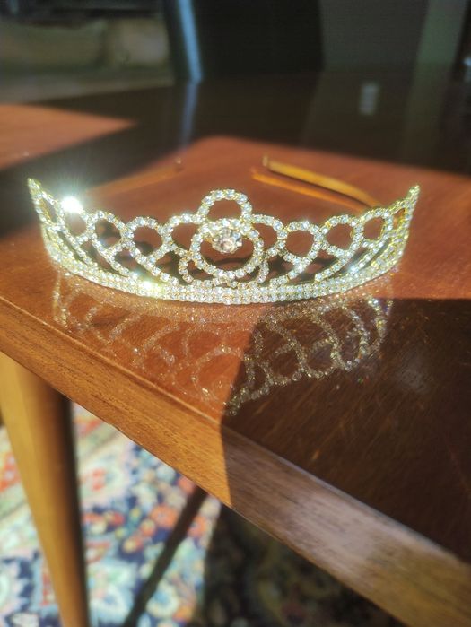 Tiara Coroa Noiva Brilhantes Dourada