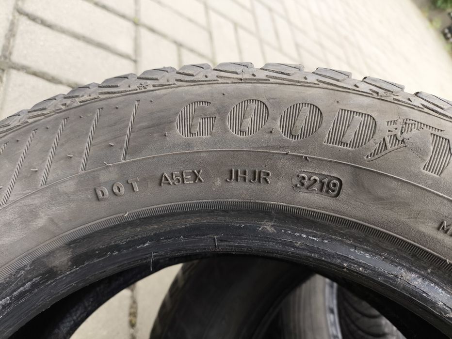 Opony Goodyear Vector 4 Seasons gen 2 175/65 14"