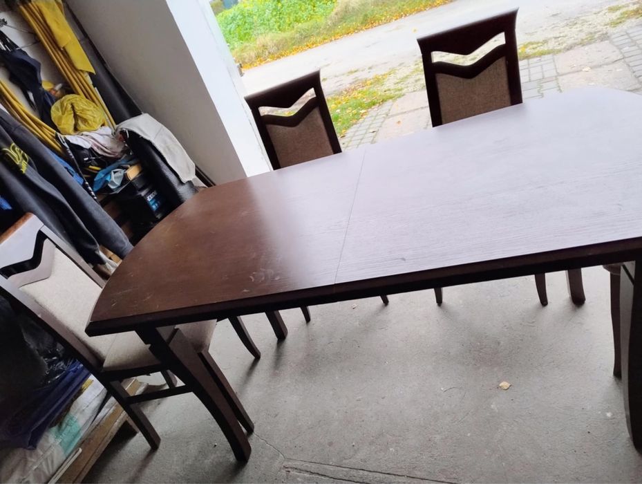 Stol i 6 krzesel stan bardzo dobry