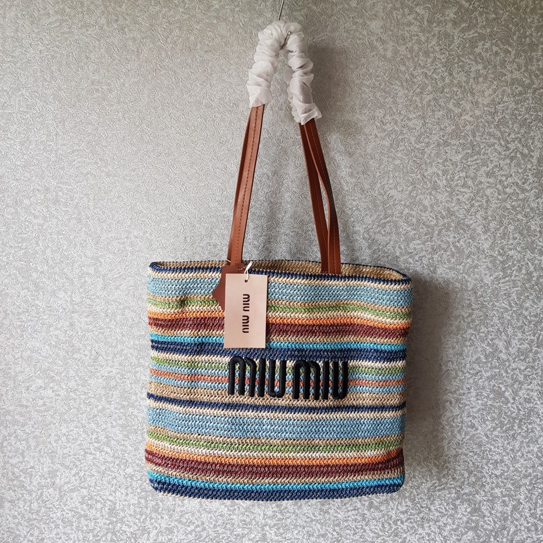 Сумка miu miu  .