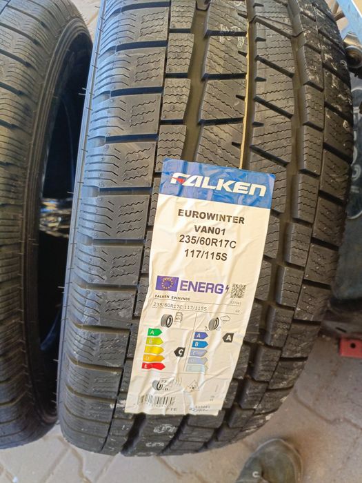 Nowe opony zimowe do busa 235/60/17c Falken 2025r
