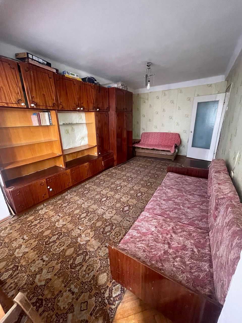 здається однокімнатна квартира ,метро Лісова
