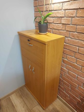 Komoda/szafka z zamykanym barkiem