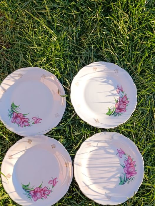 Посуд гарний стан