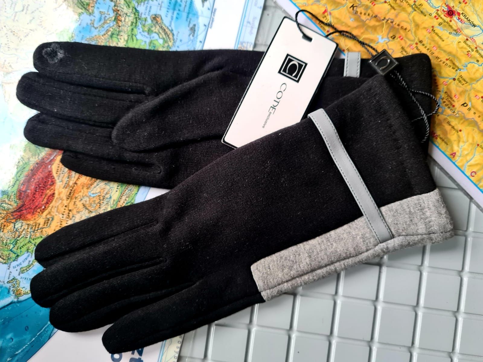 Nowe rękawiczki damskie zimowe ocieplane marki Code czarne