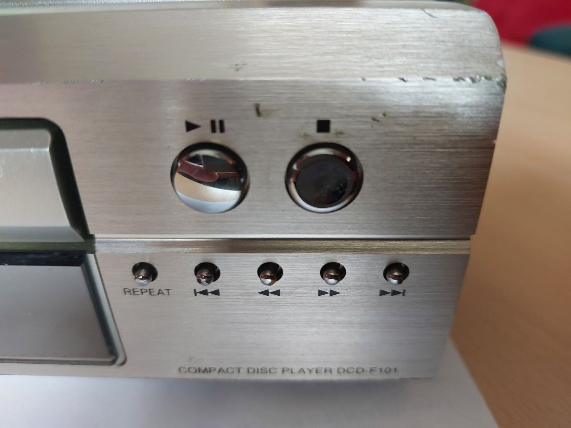 Denon DCD-F101 odtwarzacz CD
