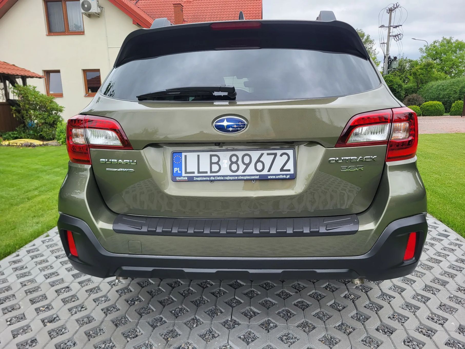 Subaru Outback 3.6 awd 260km niski przebieg