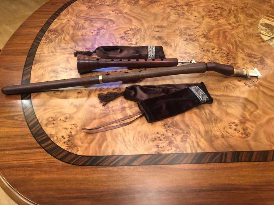 Инструменти сделани из абрикосового дерева для дачи