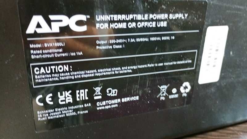 Блок безперебійного живлення APC 900W (BVX1600LI-GR)