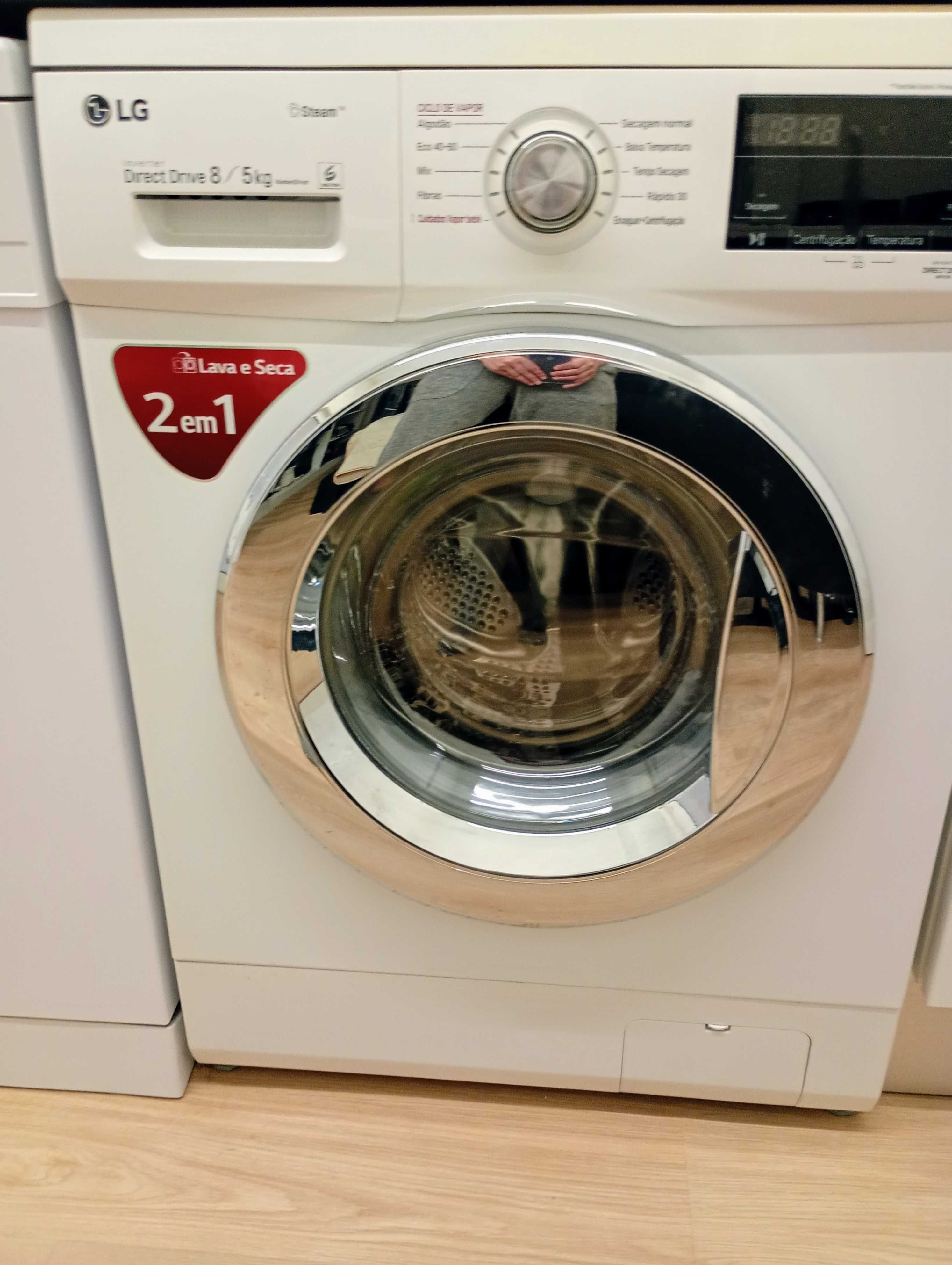 Máquina de lavar e secar roupa