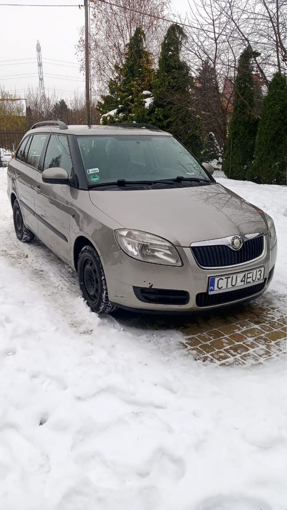 Skoda Fabia 2 2008r gaz / benzyna bardzo dobry stan .