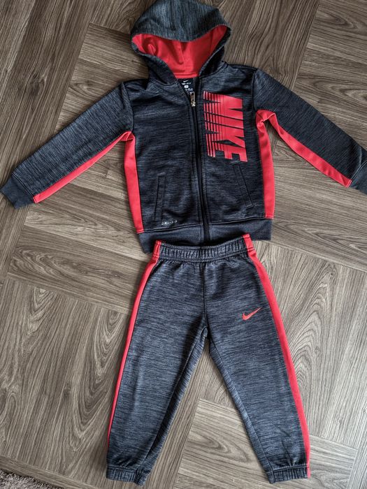 Теплий на флісі спортивний костюм Nike 3-4 98-104 см+кросівки 28 р