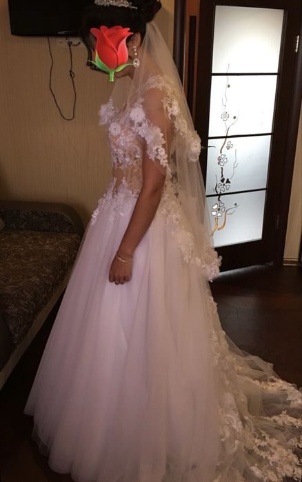 Продам свадебное платье состояние нового