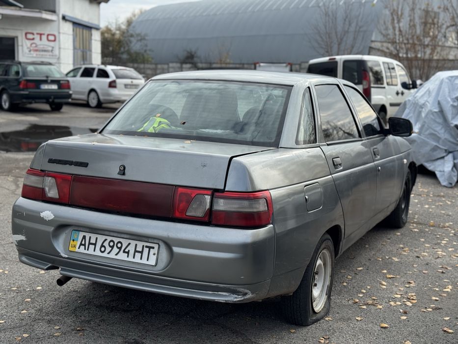 ВАЗ 2110.