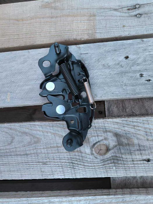 Замок капота на Nissan Qashqai j11 2014-2021 Renault Kadjar