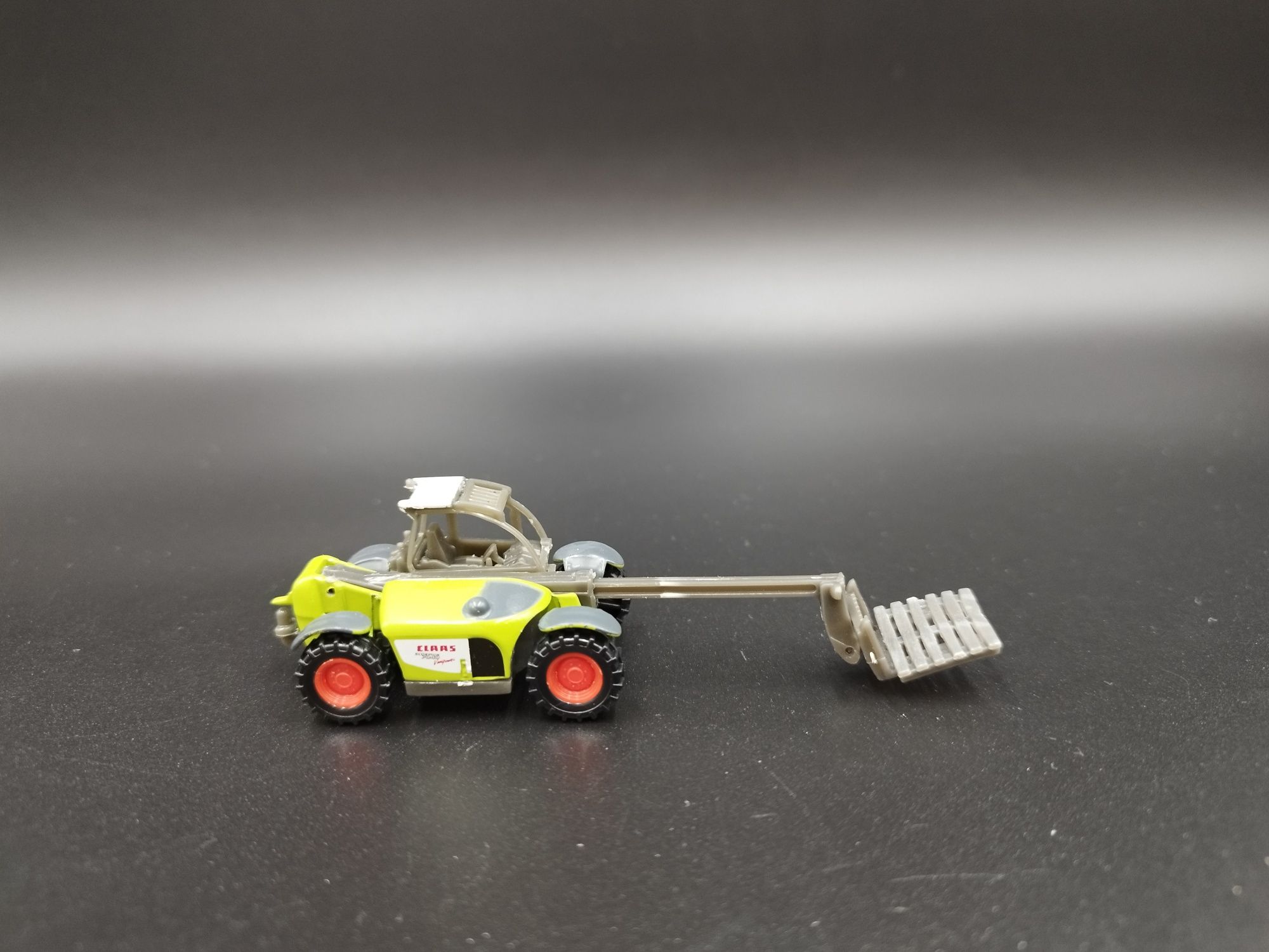 1:58 Norev Mini-jet Claas Scorpion  7040 model model nowy,
