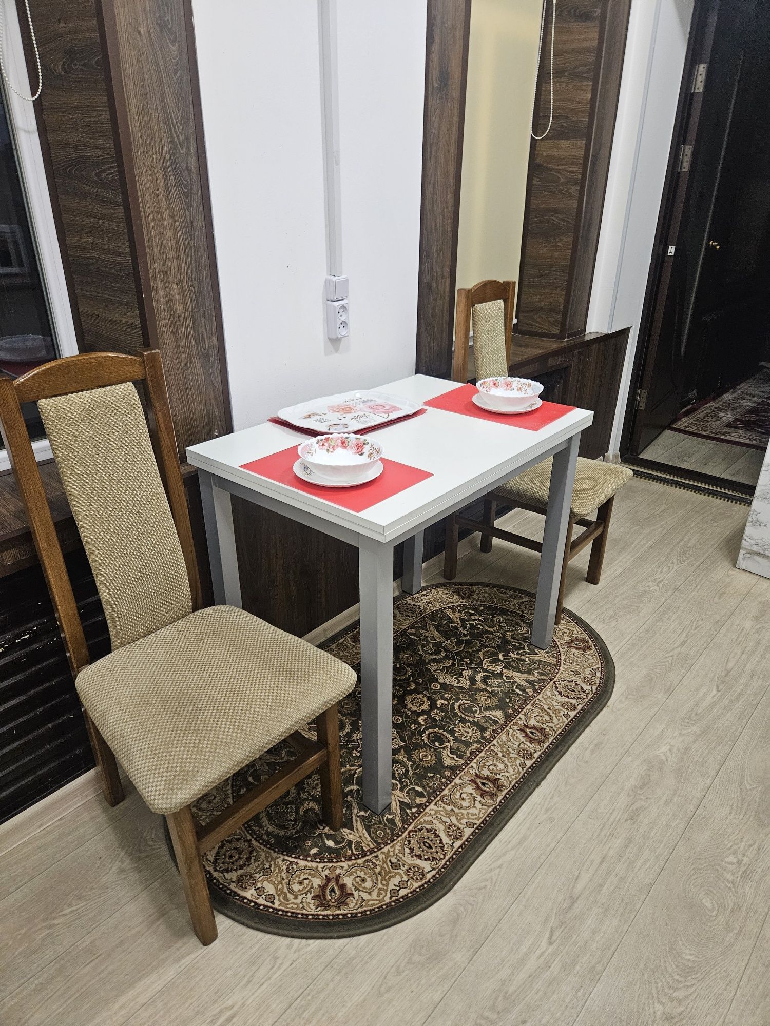 Сдаю отличную 2х к.квартиру в центре, автопарковка