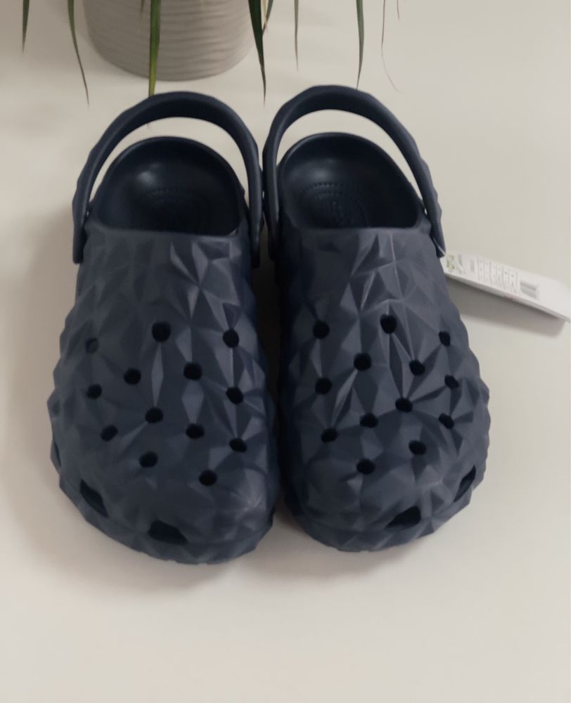 Жіночі Чоловічі Крокси Crocs Classic Geometric Летняя Обувь