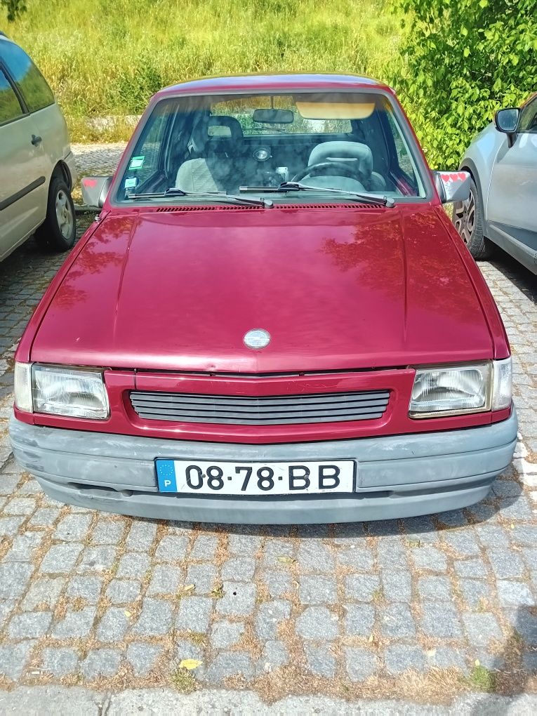 Opel corsa 1.2S  de 1992carro de mulher otimo estado