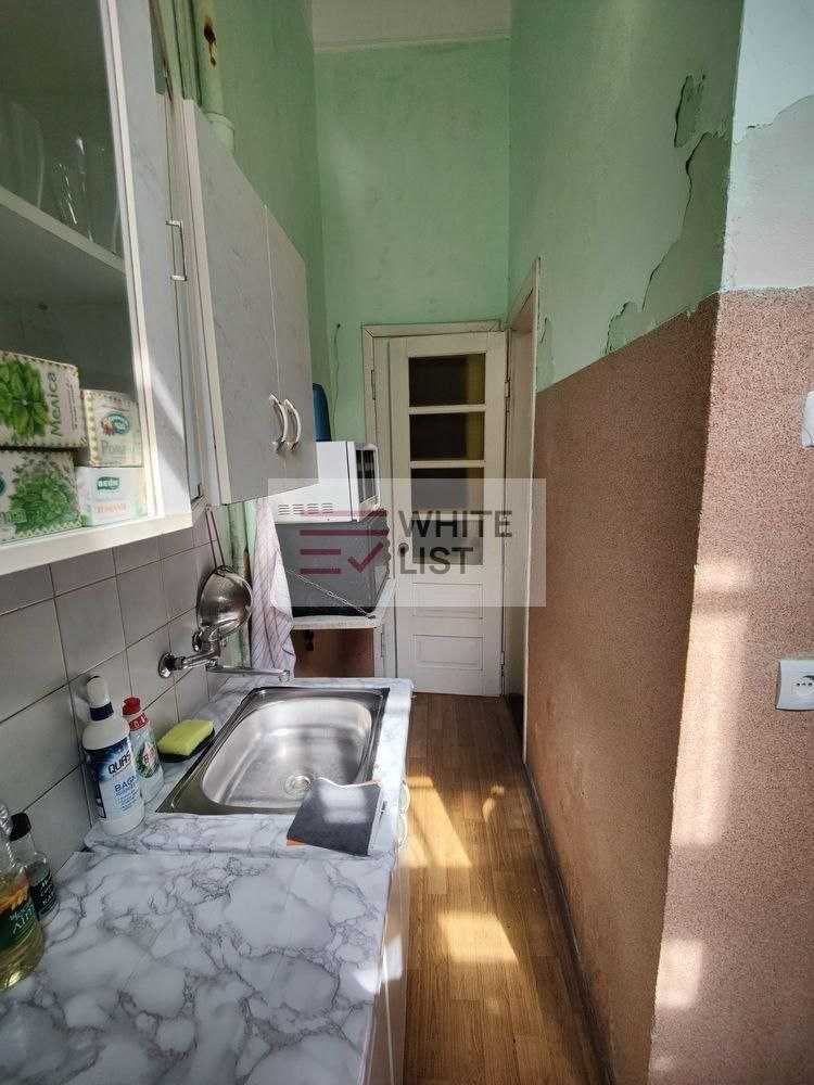 Продаж однокімнатної дворівневої квартири на Соборній площі
