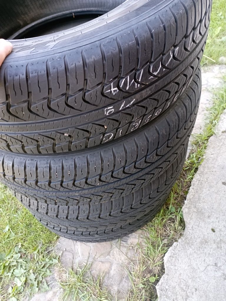 Всесезонні шини Kama 215/65/r16 комплект