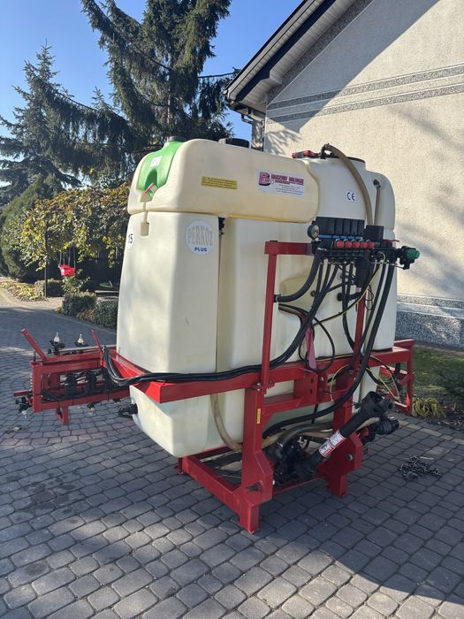 Opryskiwacz Bury Perkoz 1200l , stan jak nowy !
