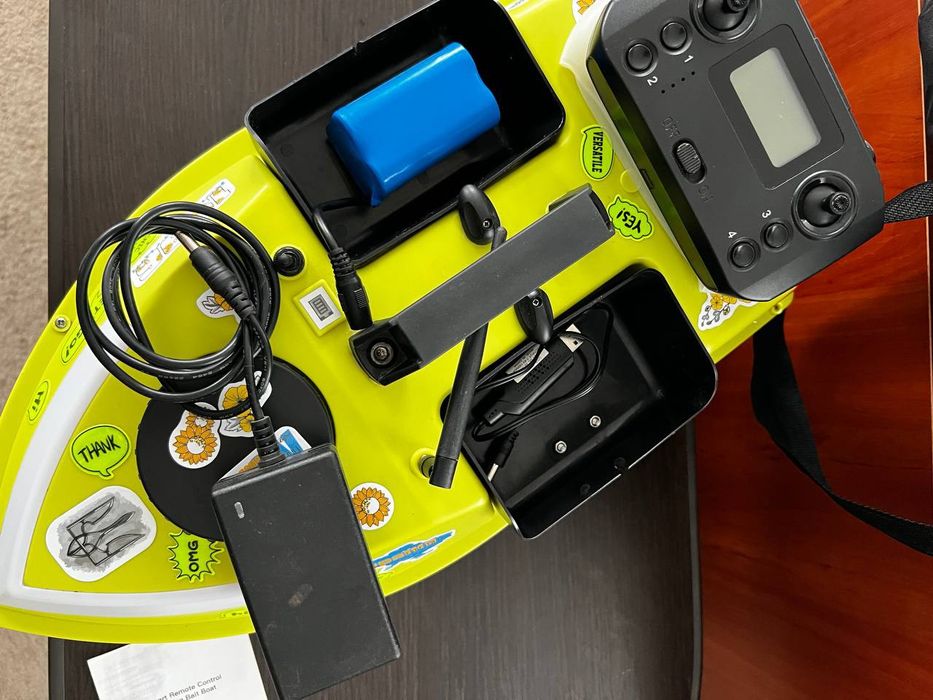 Кораблик для риболовлі