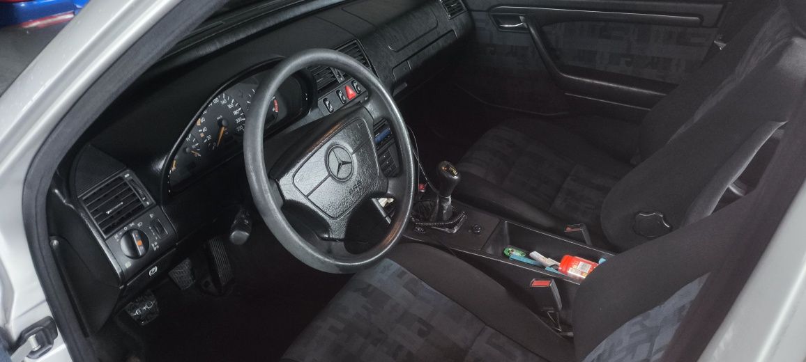 Mercedes 220d aptour full extras