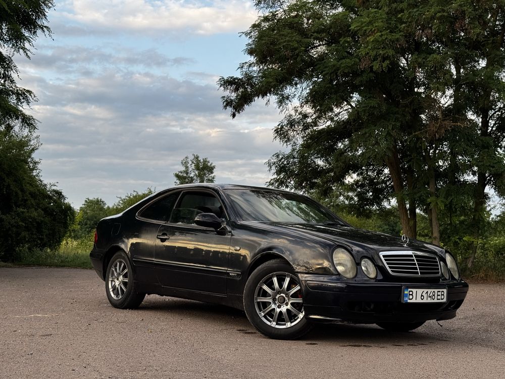 Продаж/обмін Mercedes-Benz CLK-200 у гарному стані