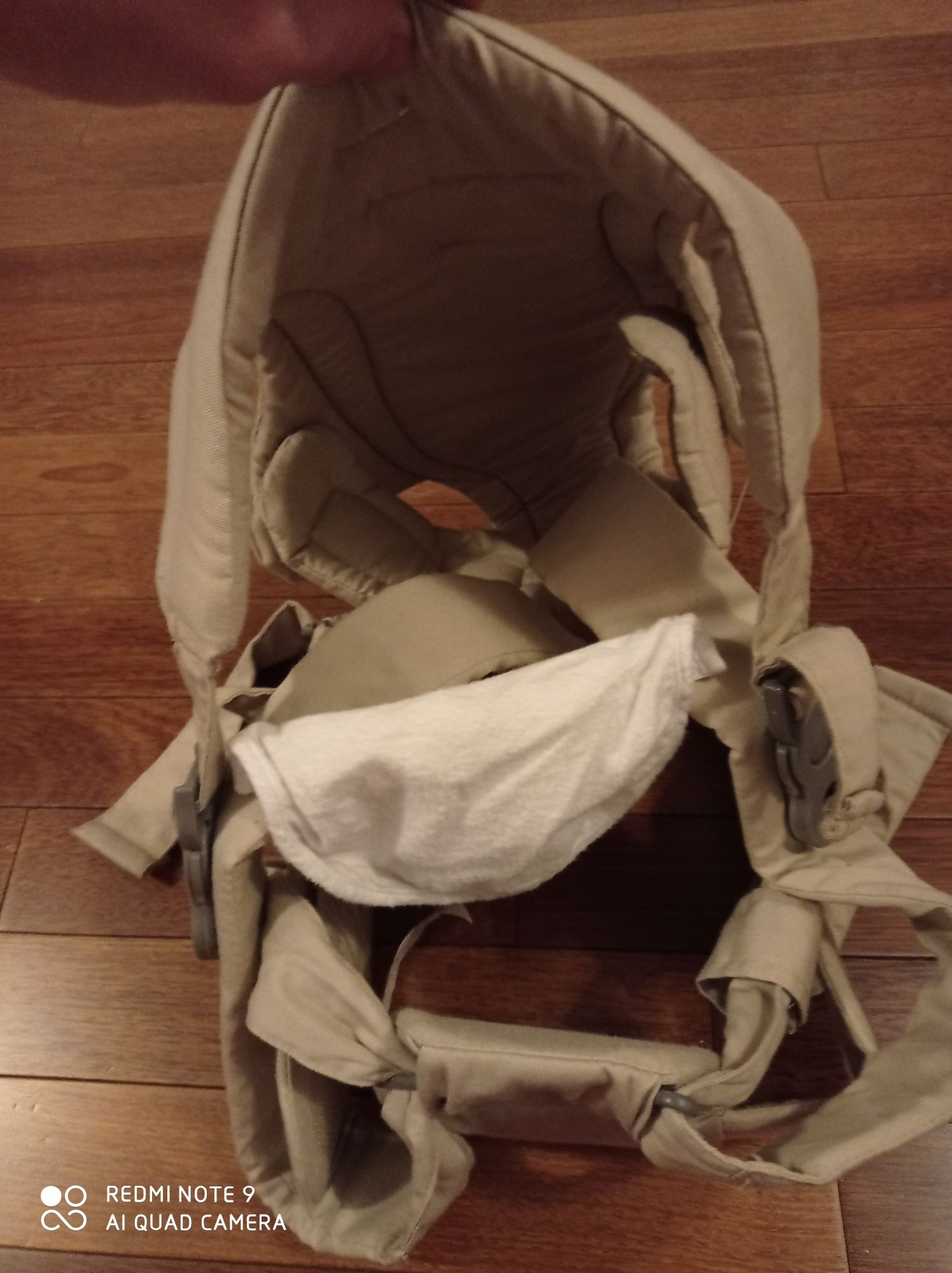 Nosidełko TOMY od 3,5 kg -9 kg
