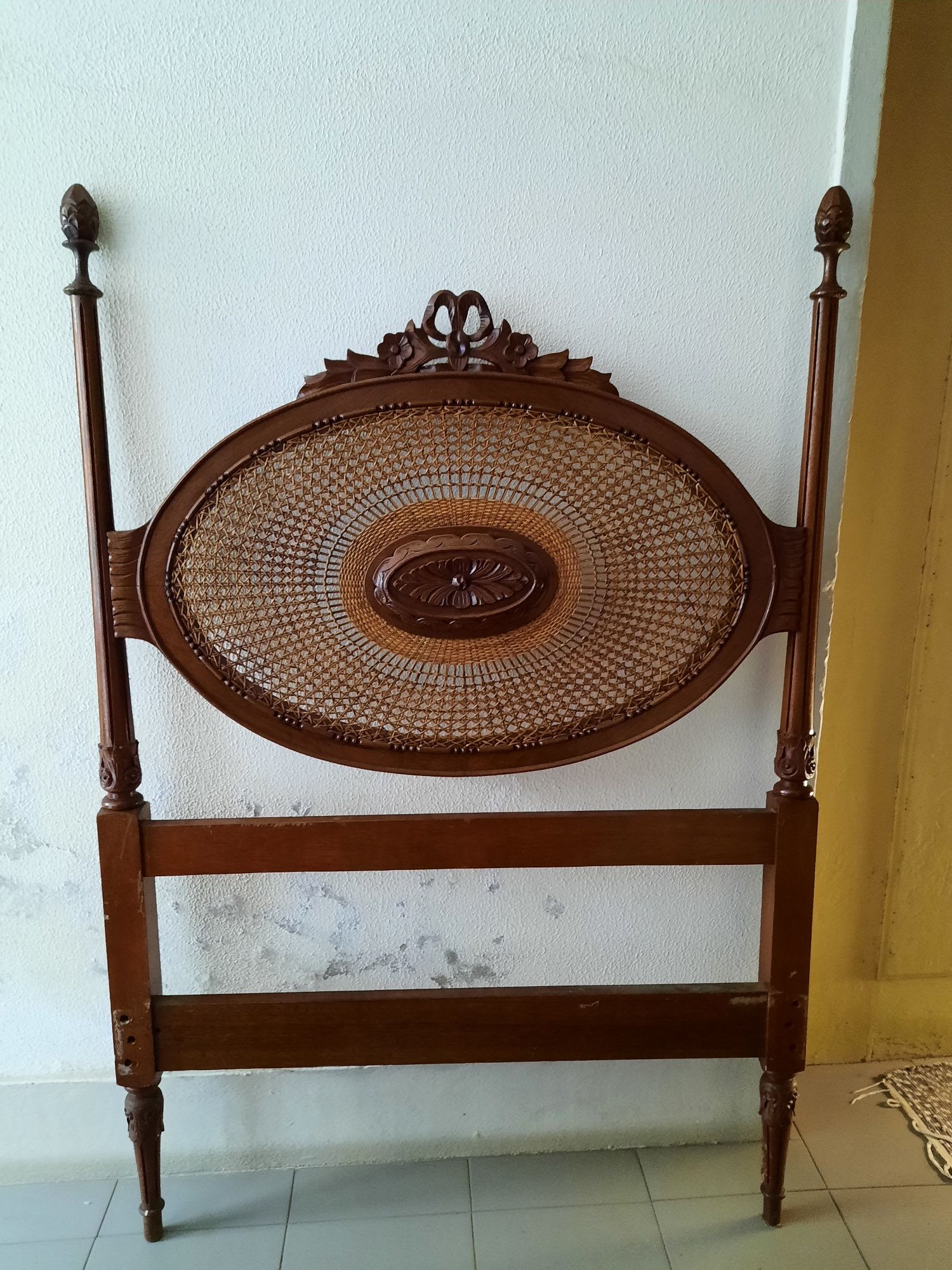 Cama de solteiro