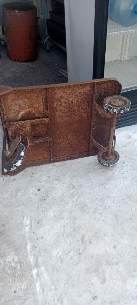 Продам тачку 3 х колесную Ссср