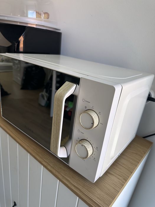 Microondas FLAMA 1831FL 20L