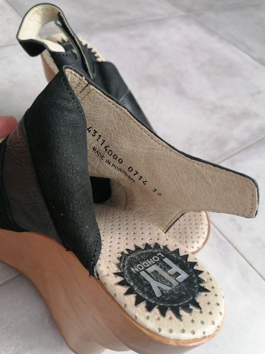 Sapatos FLY LONDON - Cor: preto - Número 36