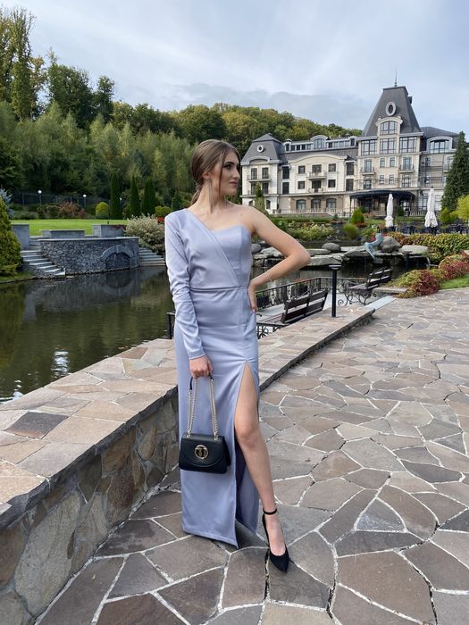 Вечірня сукня