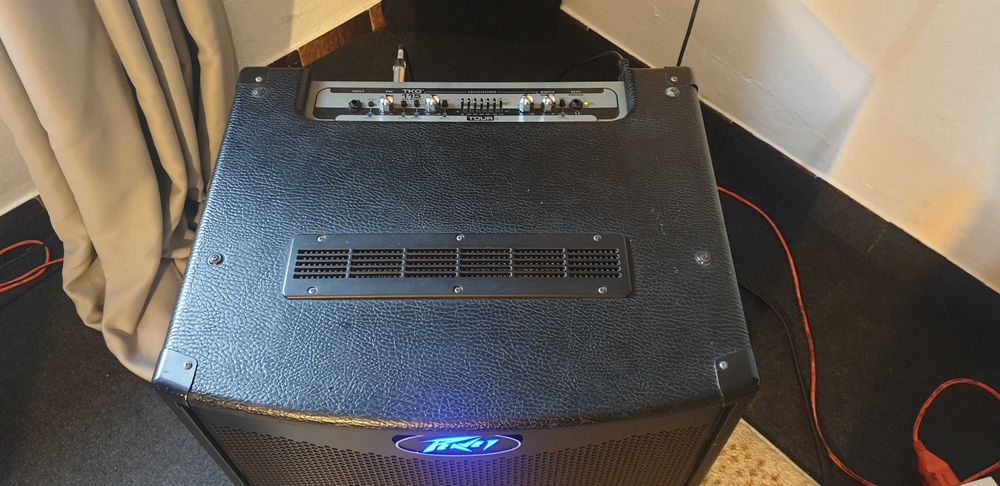 Peavey Tour Series TKO 115 1x15" 400W Bass Combo Amp