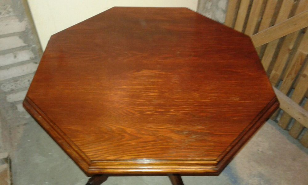 Stolik kawowy zadbany