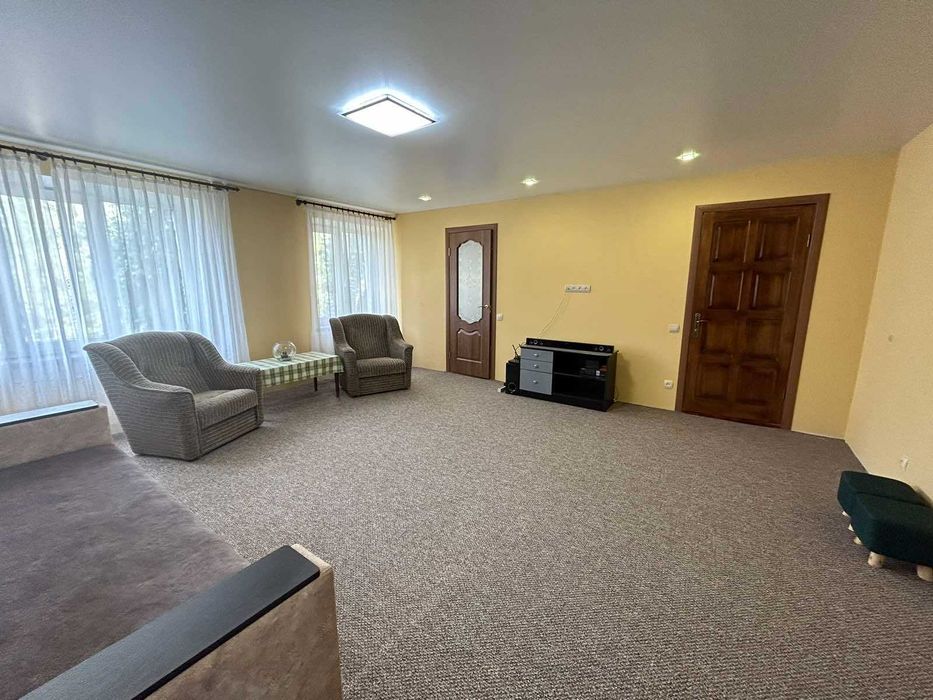 Продається двокімнатна квартира в Корабельному вул.Остапа Вишні S1