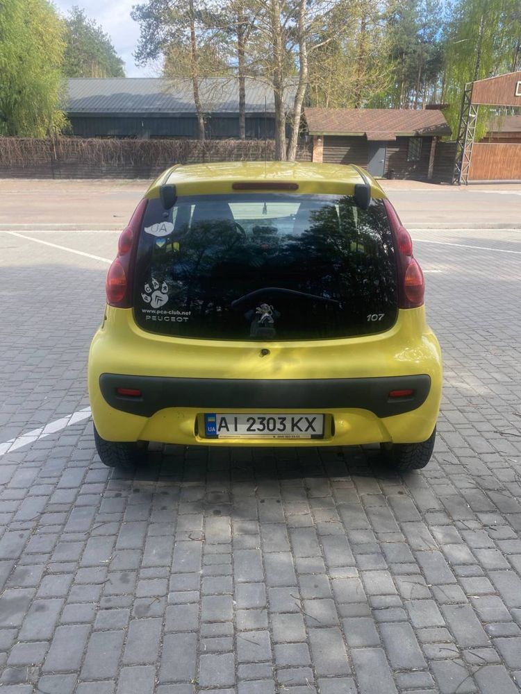 Автомобиль Peugeot 107