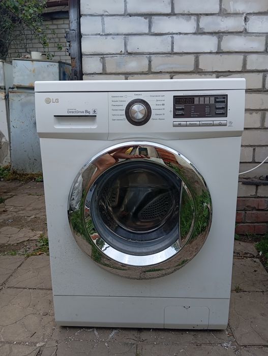Продам стиральную машину LG Direct Drive на 8 кг