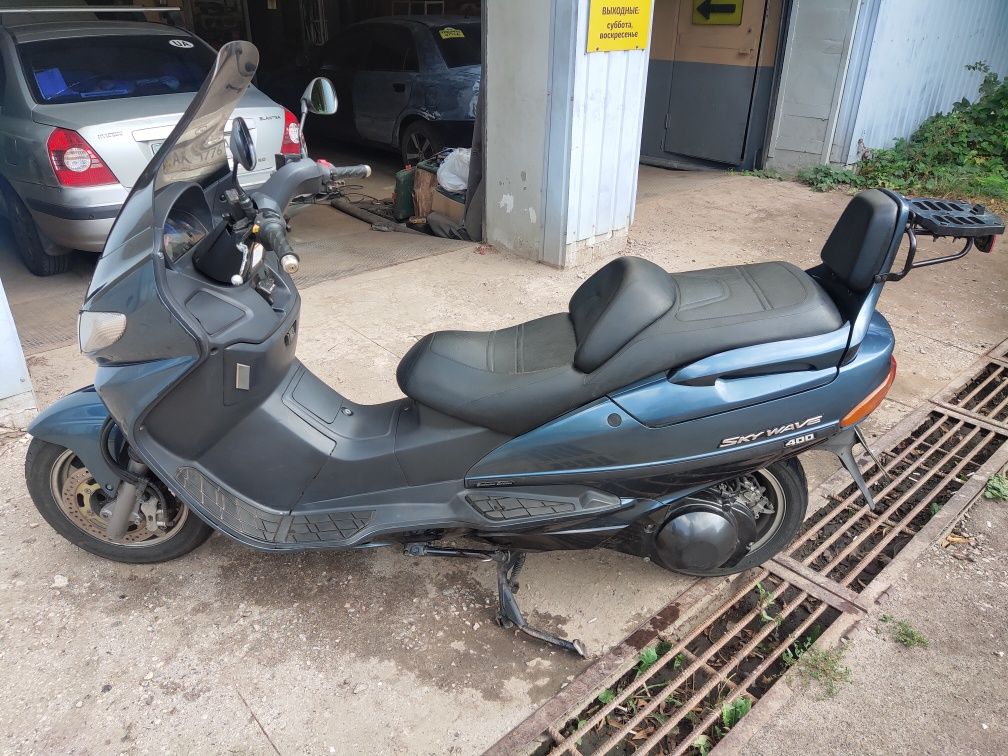 Suzuki skywave 400