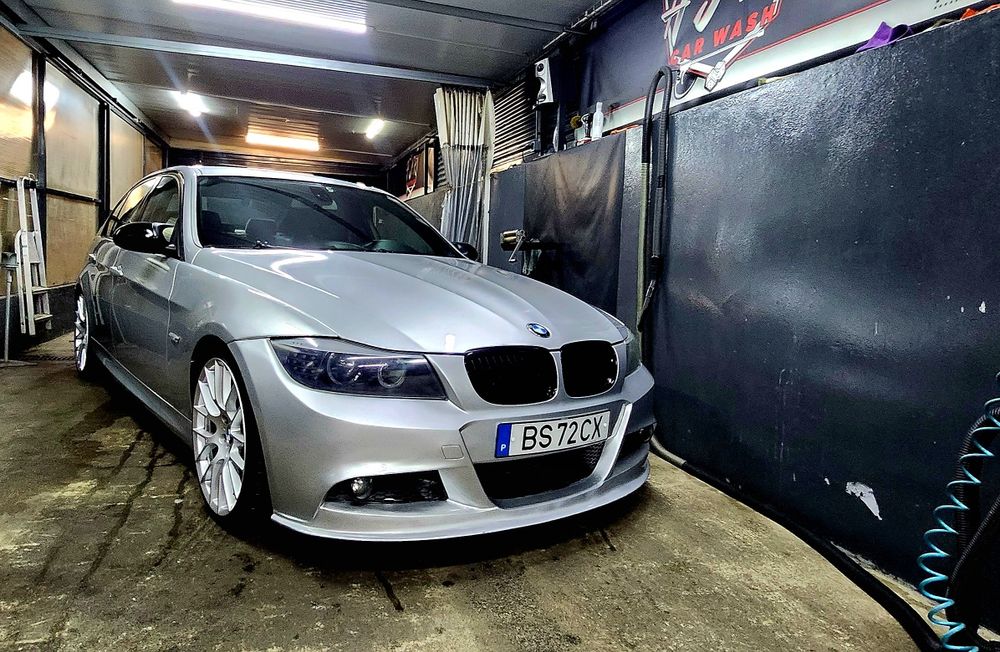 Bmw e90 318d pak M original