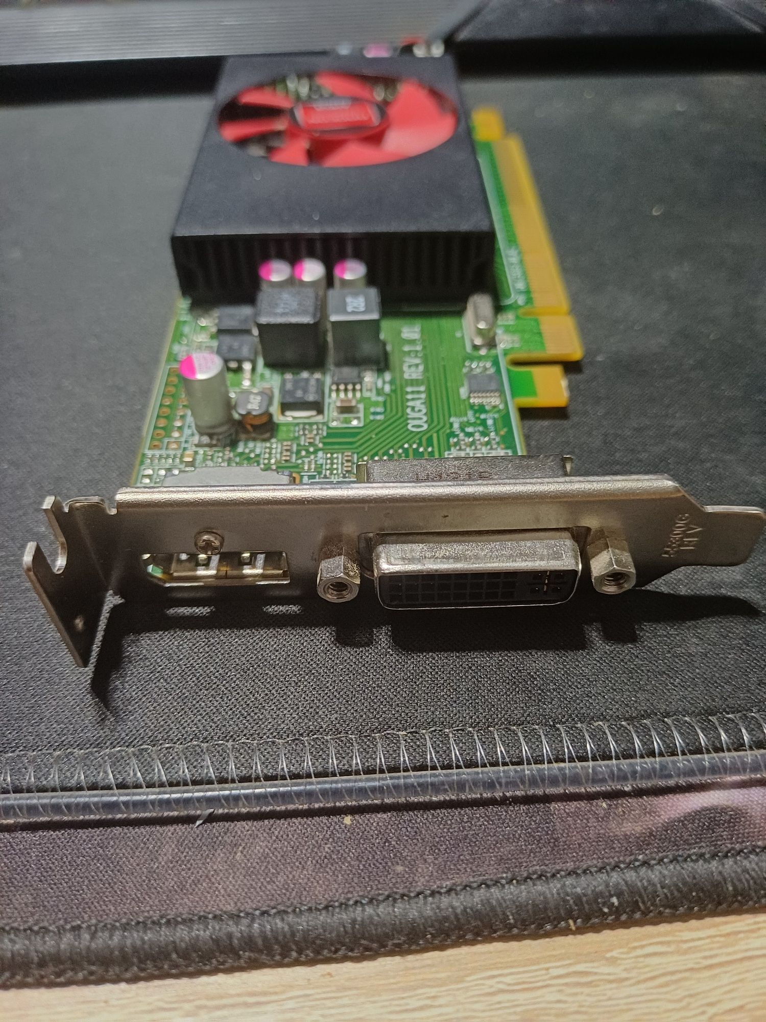 GPU Radeon C553 1GB