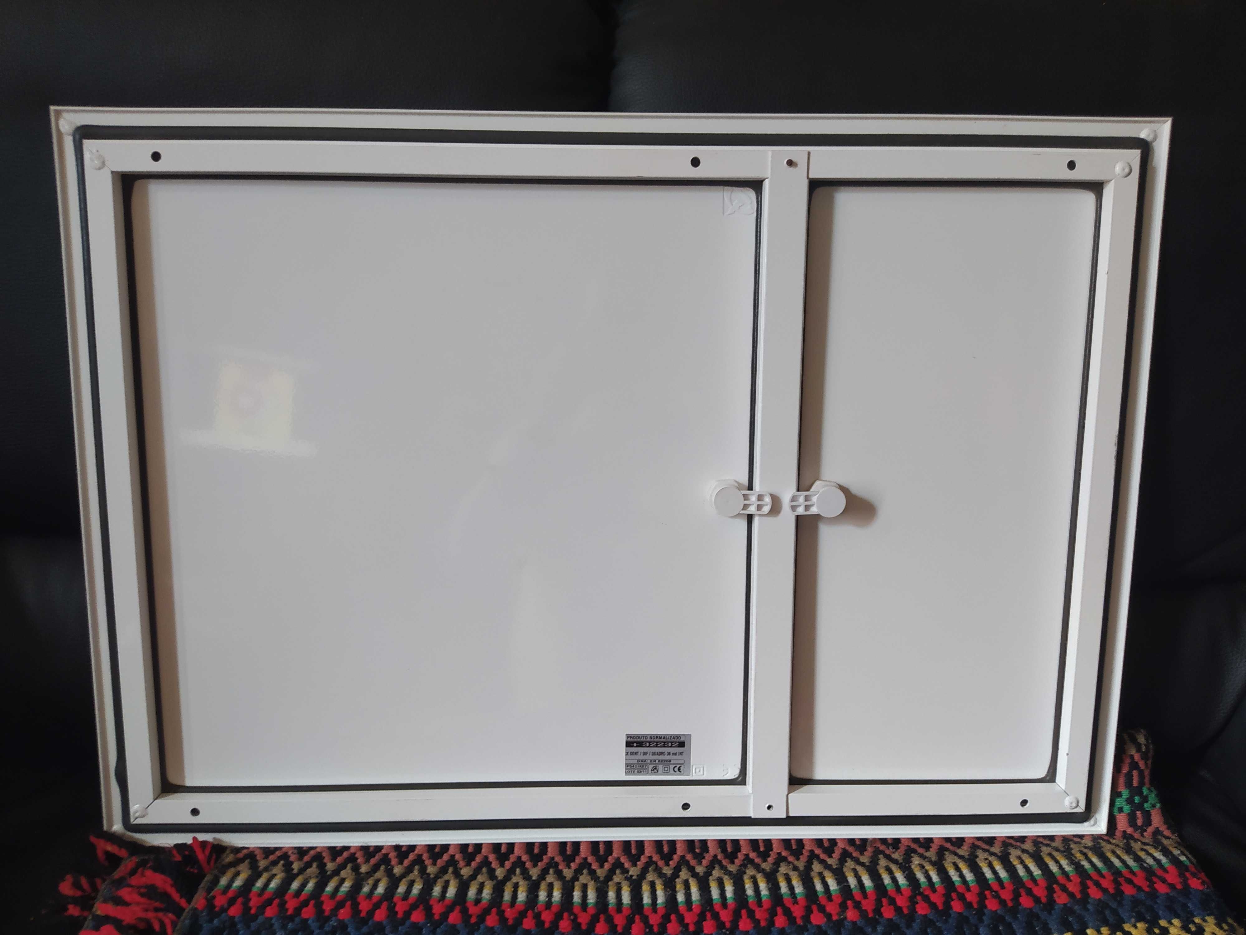 Aro com porta dupla em metal, estanque. NOVO!