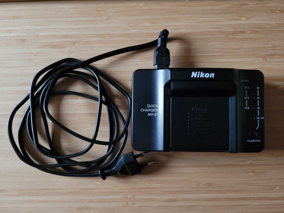 Ładowarka Nikon Quick Charger MH-21