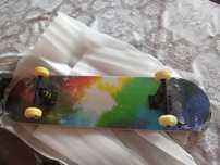 Skate novo sem extriar (será o comprador a extriar)