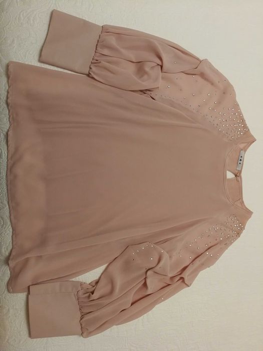 Blusa rosa com strass mangas