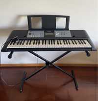 Teclado YAMAHA PSR-E233