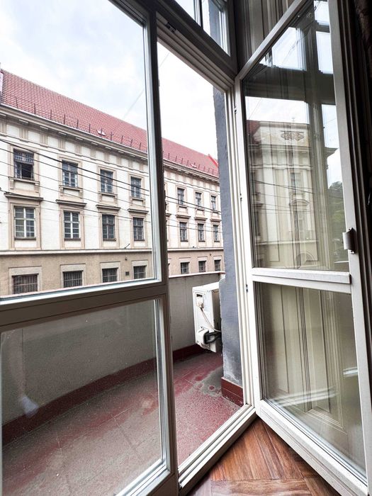 Оренда квартири у центрі Львова, вул. Словацького